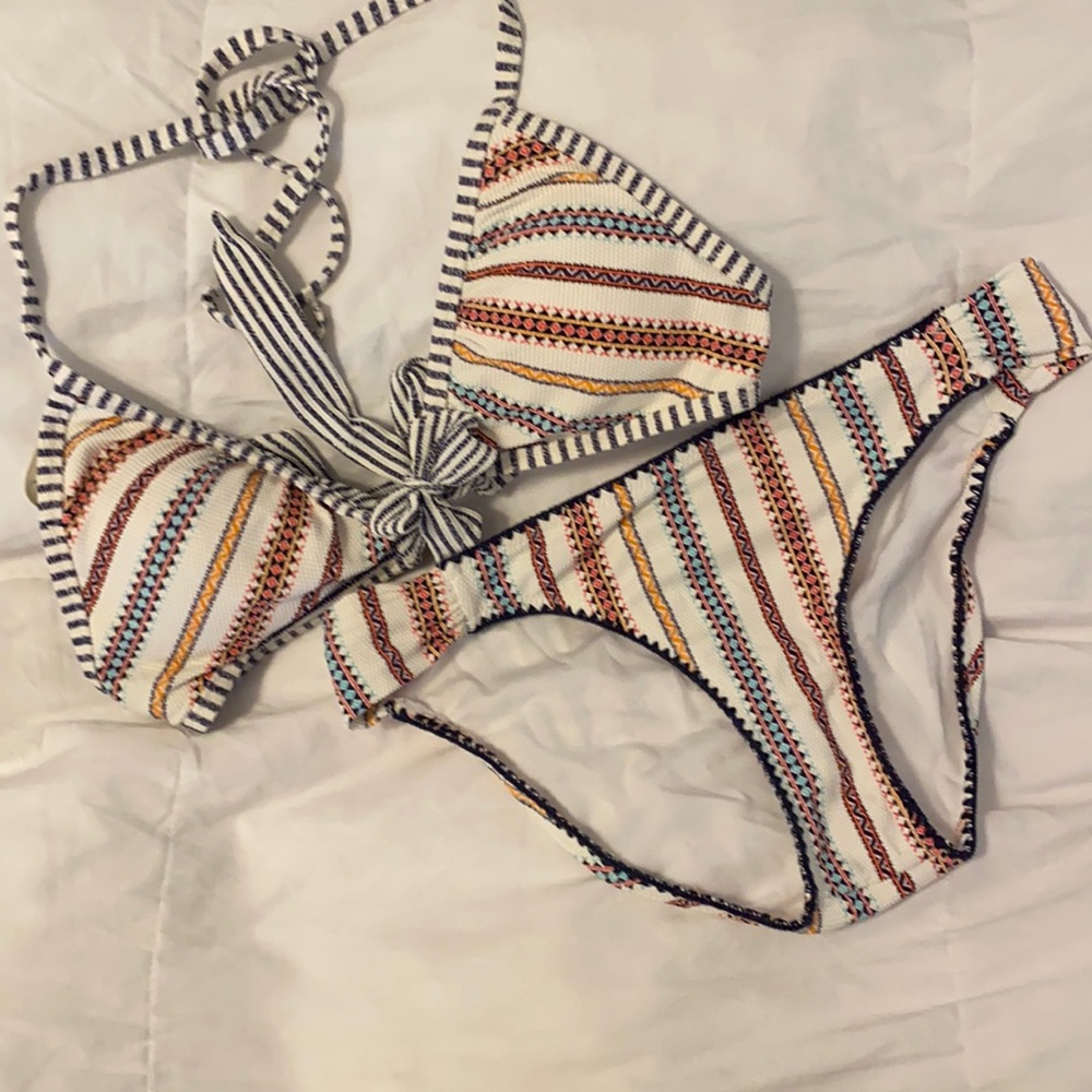 Jessica Simpson swimsuit.